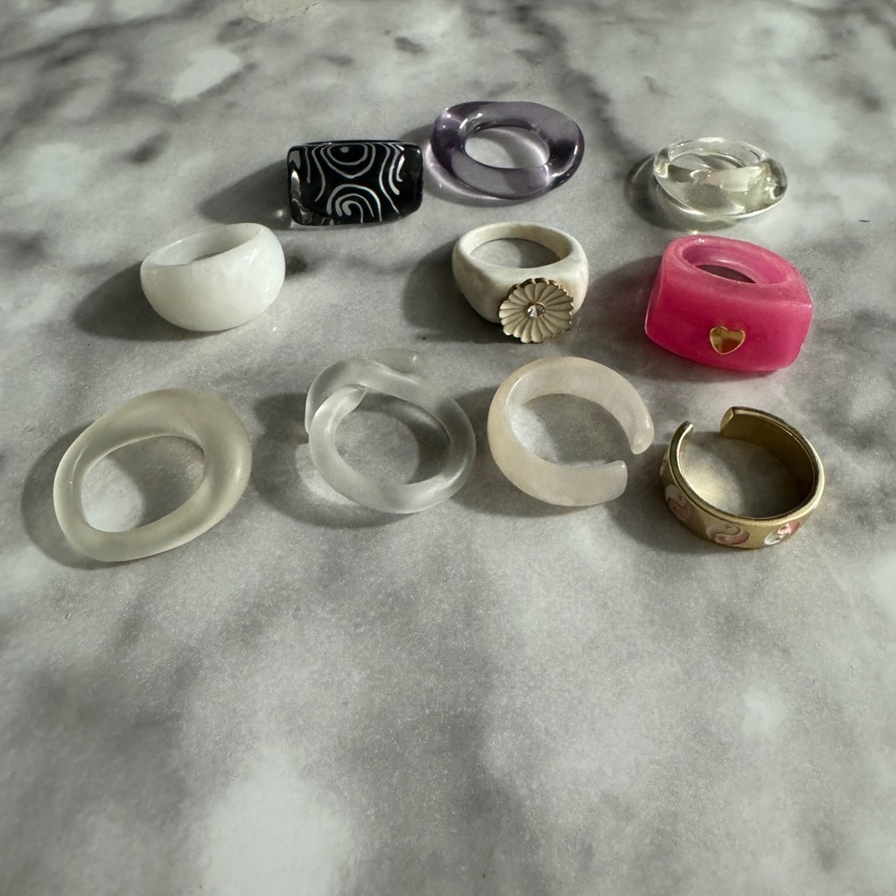 Trendy ring set, heart ring, ying yang ring, acrylic rings
